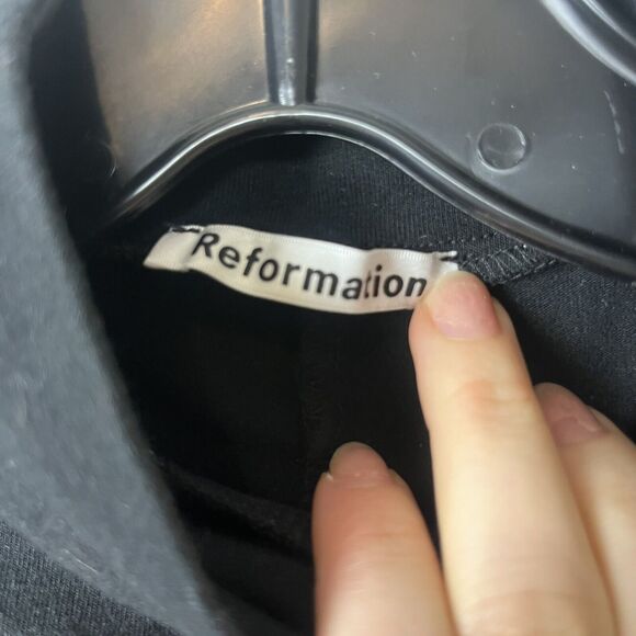 Reformation Black Mock Neck Short Sleeve Shirt XS Side Ruching - Picture 3 of 3